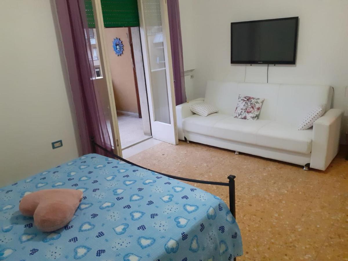 A Casa Di Adele Bed & Breakfast กาแซร์ตา ภายนอก รูปภาพ